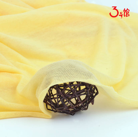 什么是聚酯纖維<a href=http://www.qdjinfule.com/ target='_blank'>面料</a>？聚酯纖維有什么特點?